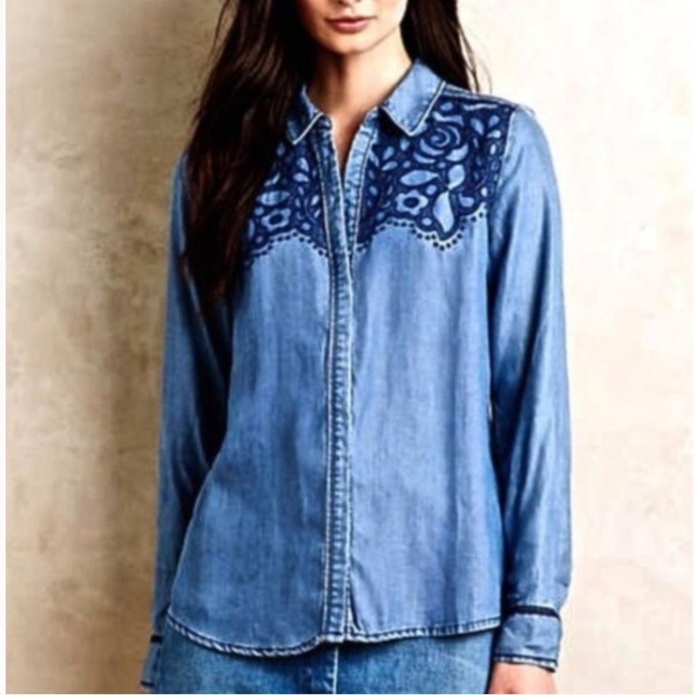 Anthropologie Holding Horses sz S